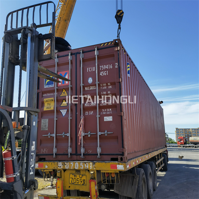 Alat pengeboran, sebagai aksesori penting untuk rig pengeboran putar, dijual. 6