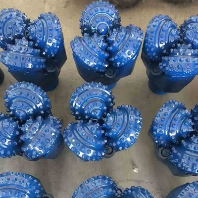 IADC / API / TCI Tricone Rock Roller Bits Tungsten Carbide Steel Mill Tooth Untuk Industri Piling Rig Pengeboran Rotary
